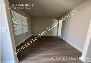 228 Campaign Dr in Mebane, NC - Building Photo - Building Photo