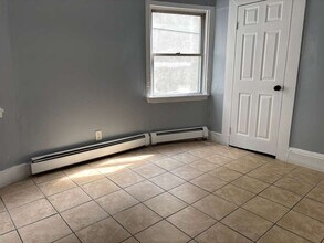 76 Godwin Ave in Paterson, NJ - Building Photo - Building Photo