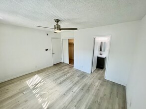 Gregory Way Apartments in Los Angeles, CA - Building Photo - Building Photo