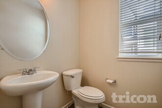 9516 Juniper Way, Unit 2591-204 in Arvada, CO - Building Photo - Building Photo