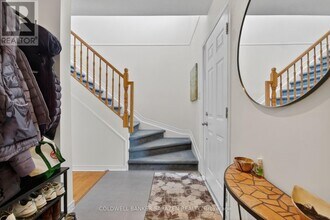 26 Benchland St in Ottawa, ON - Building Photo - Building Photo