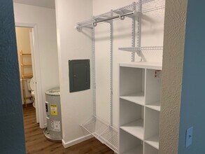 1668 Brownstone Blvd in Toledo, OH - Building Photo - Building Photo