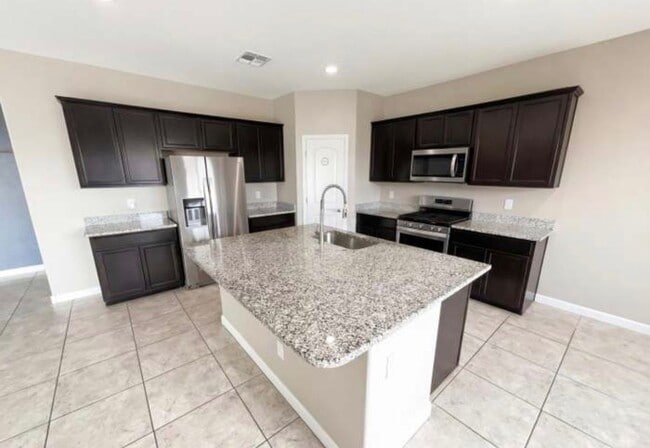 30853 W Pinchot Ct in Buckeye, AZ - Building Photo - Building Photo