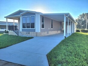 41094 Roselle Lp in Zephyrhills, FL - Building Photo - Building Photo