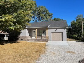 9970 W Green Cemetery Rd in Bon Aqua, TN - Building Photo