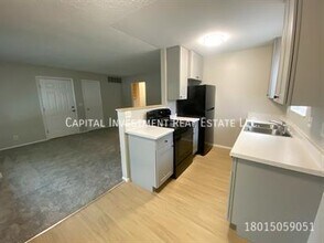 7782 Candlelite Ln in Midvale, UT - Building Photo - Building Photo