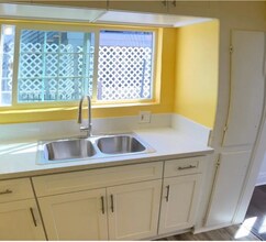 5660 Case Ave, Unit A in Los Angeles, CA - Building Photo - Building Photo