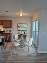 9085 Western Way in Jacksonville, FL - Building Photo - Building Photo