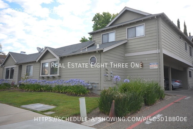 property at 4990 Edgar Ct