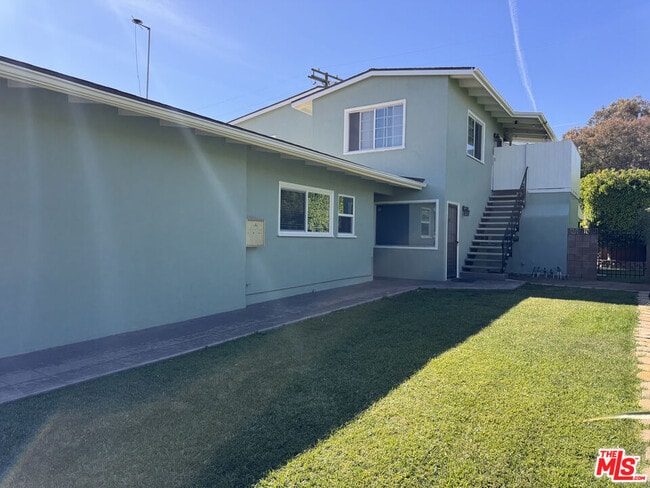 12001 Sylvester St in Los Angeles, CA - Building Photo - Building Photo