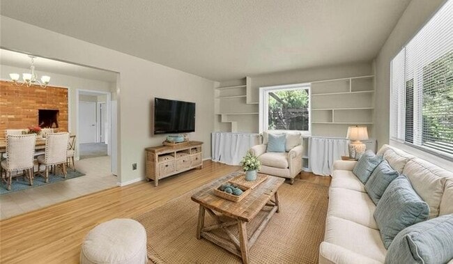property at 4102 Garrett Pl