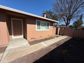 1327 Essex Way in San Jose, CA - Building Photo