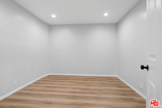 611 Pico St in San Fernando, CA - Building Photo - Building Photo