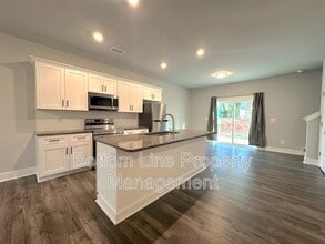 3814 Starmount Ave in Charlotte, NC - Building Photo - Building Photo