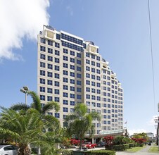 Queen Victoria Condominiums in Honolulu, HI - Building Photo - Building Photo