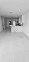 1284 W 38th Pl in Hialeah, FL - Building Photo - Building Photo