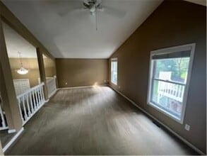 19460 Vine Ridge Rd in Excelsior, MN - Building Photo - Building Photo