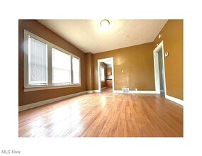 13438-13438 Hartford Rd in East Cleveland, OH - Building Photo - Building Photo