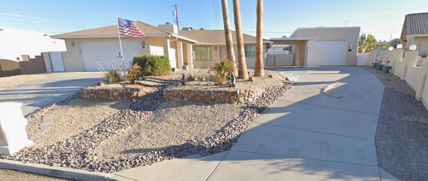 2770 Diablo Dr in Lake Havasu City, AZ - Foto de edificio