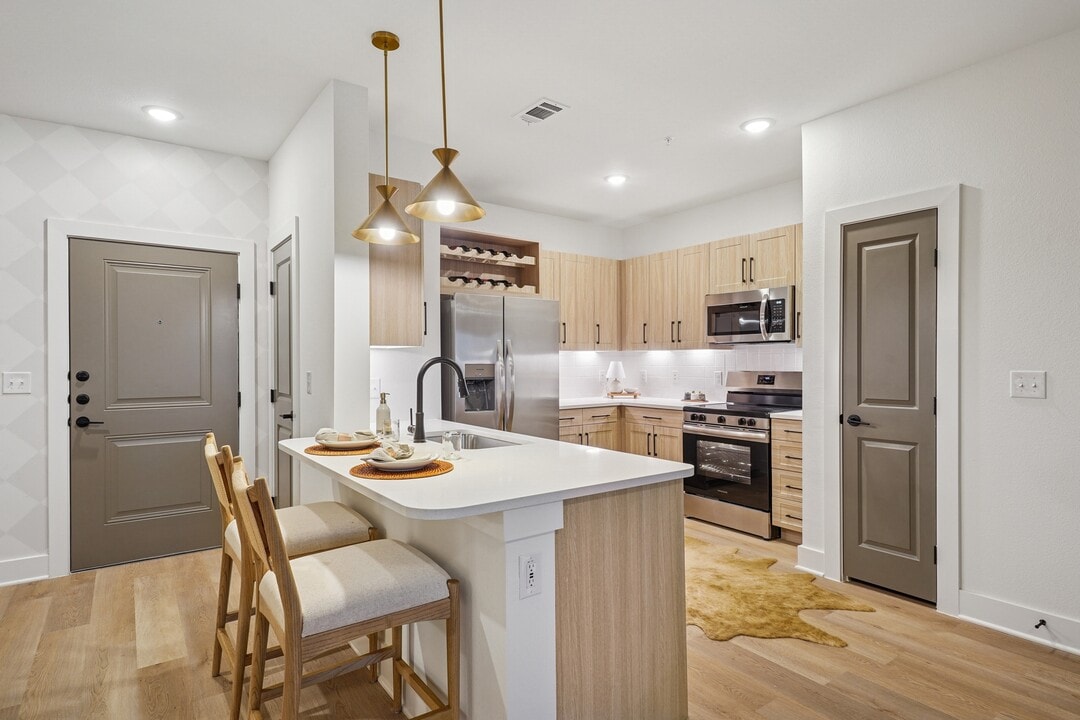 The Sylvan at Painted Tree in McKinney, TX - Building Photo