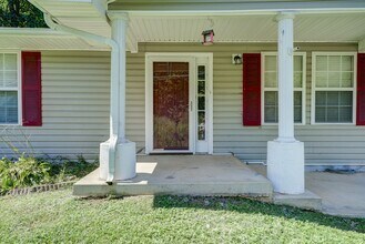 1883 Powder Branch Rd in Johnson City, TN - Building Photo - Building Photo