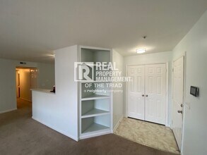 5012 Lawndale Dr in Greensboro, NC - Building Photo - Building Photo