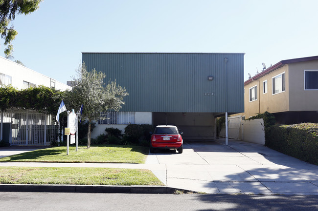 3556 Jasmine Ave in Los Angeles, CA - Foto de edificio - Building Photo
