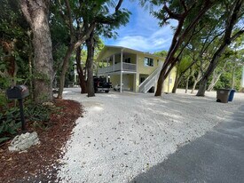 509 Fisherman’s Trail in Key Largo, FL - Building Photo