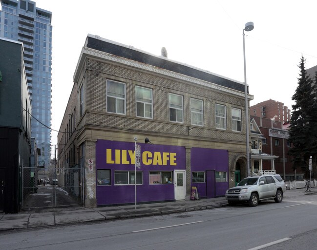 211 12th Avenue SW in Calgary, AB - Building Photo - Building Photo