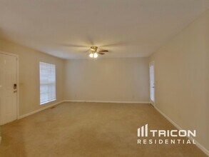 120 Stockland Rd in Irmo, SC - Building Photo - Building Photo