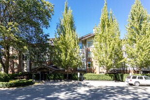 4883 Maclure Mews in Vancouver, BC - Building Photo
