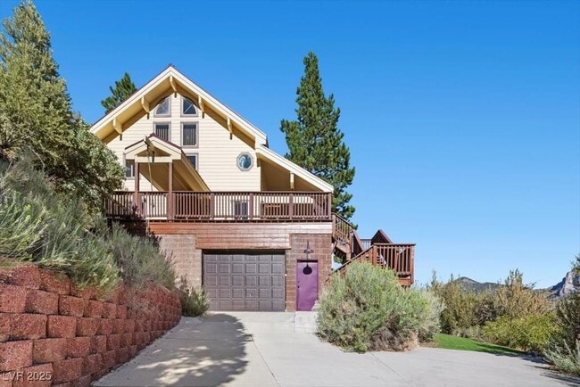 310 Kris Kringle Rd in Las Vegas, NV - Building Photo - Building Photo