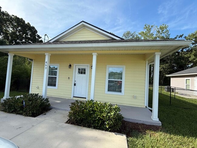property at 863 Helen St