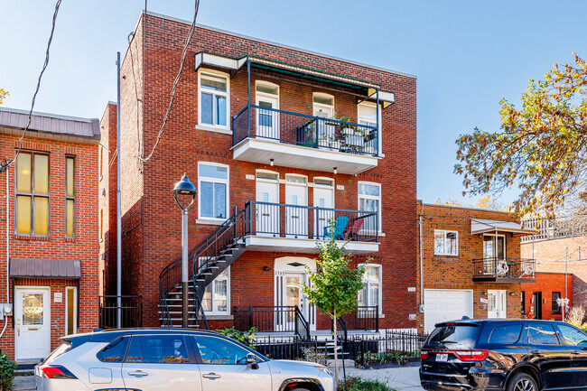 1734 Le Caron Rue in Montréal, QC - Building Photo - Building Photo