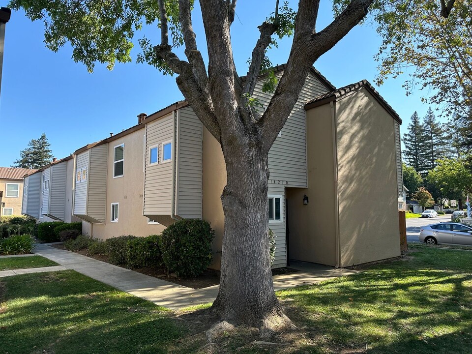 1427 Bel Air Dr in Concord, CA - Building Photo