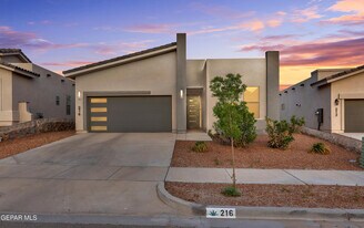 216 Staffs Way in El Paso, TX - Building Photo