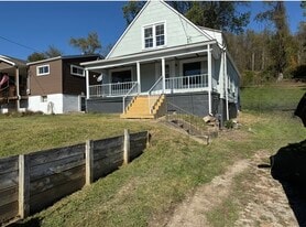 74 N Highland Ave in Moundsville, WV - Building Photo