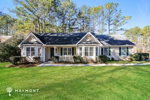 295 N Oakland Cir in Mcdonough, GA - Building Photo