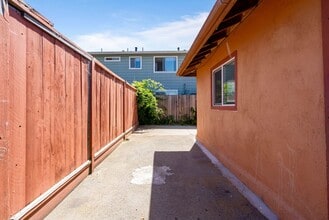 145-A E Beach St in Watsonville, CA - Building Photo - Building Photo
