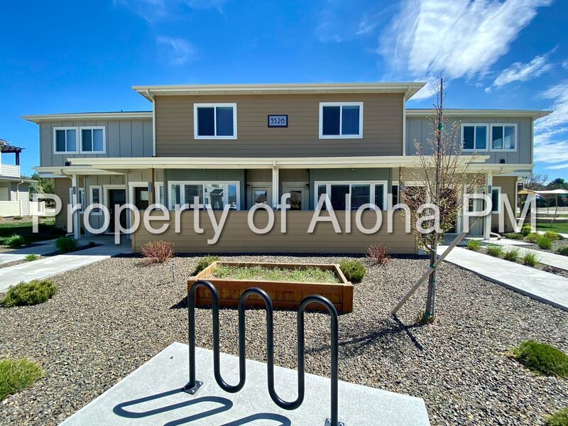 3594 E Grand Forest Dr in Boise, ID - Building Photo