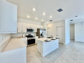 2600 SE 25th St in Homestead, FL - Building Photo