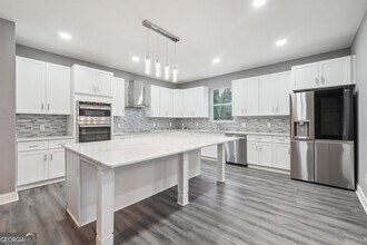 401 Cordon Rd in Mableton, GA - Building Photo - Building Photo