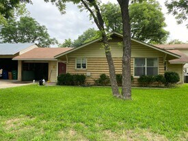 1914 Cullen Ave in Austin, TX - Building Photo