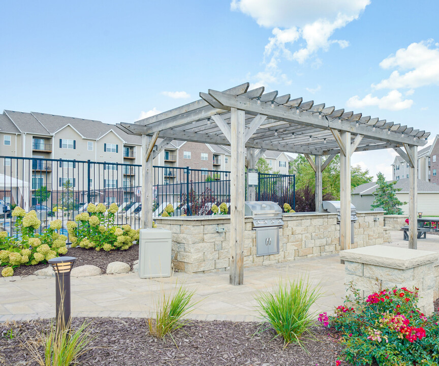 Pavilion at Twin Creek in Bellevue, NE - Building Photo