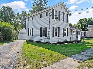 12 James St in Phoenix, NY - Building Photo - Building Photo