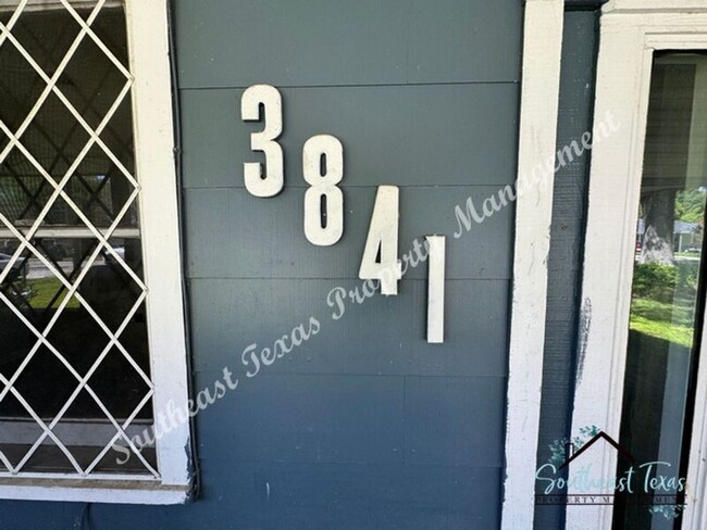 3841 Canal Ave in Groves, TX - Building Photo - Building Photo
