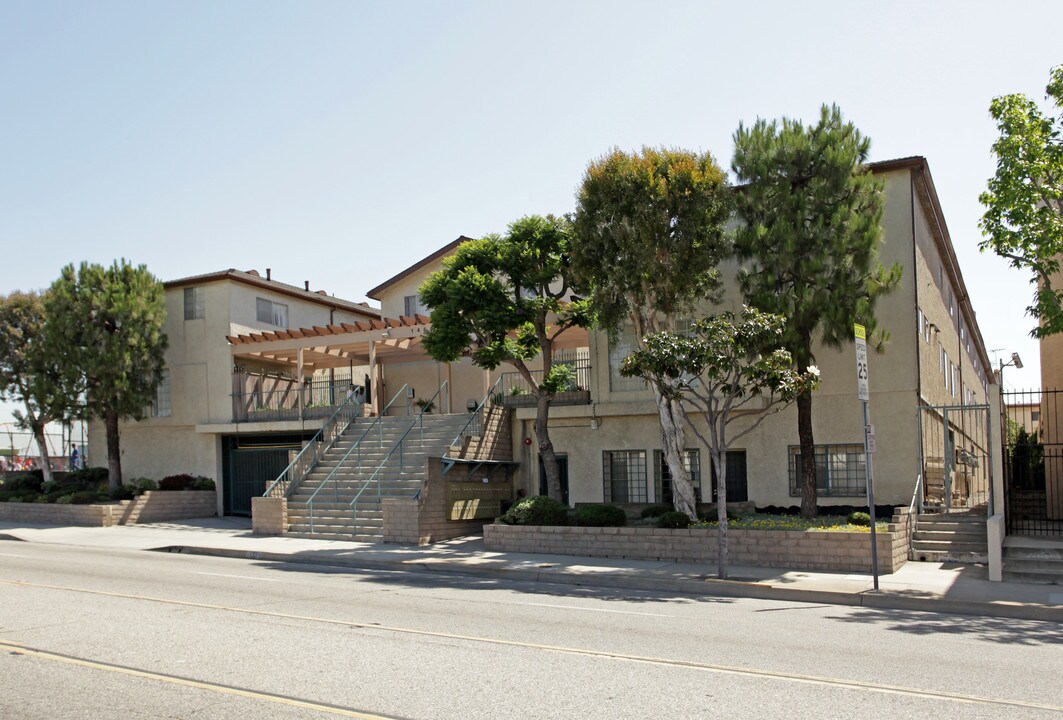 14600 Inglewood Ave in Hawthorne, CA - Building Photo