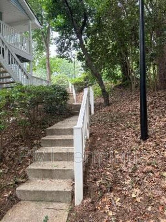 2721 St Augustine Trail SE in Marietta, GA - Building Photo