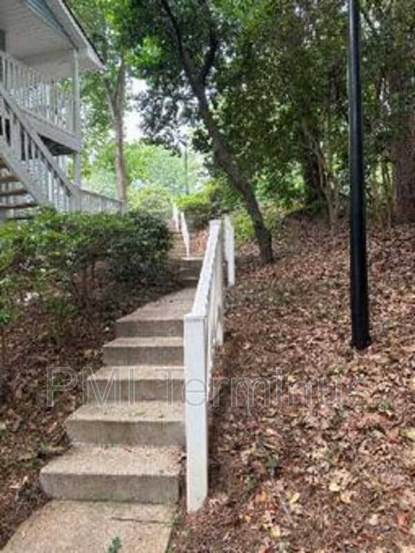 property at 2721 St Augustine Trail SE