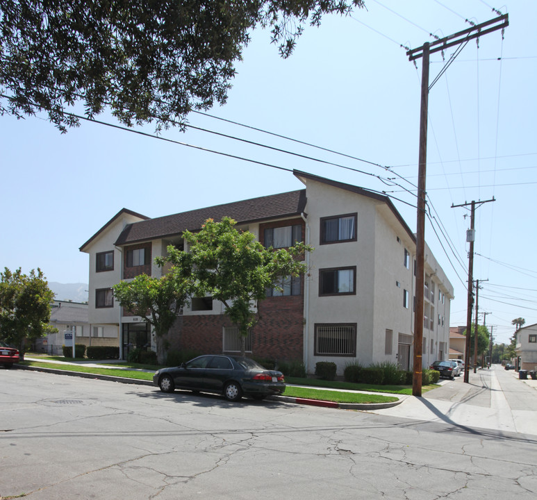 Villa Properties in Burbank, CA - Foto de edificio